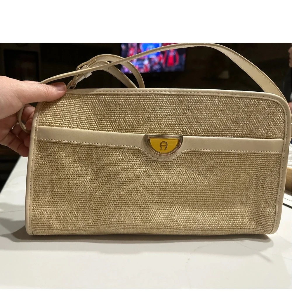 Etienne Aigner‎ Straw Leather Trim Crossbody Bag Beige Gold Logo Est 1949